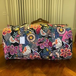 NWT Vera Bradley Large Travel Duffel Kauai Floral